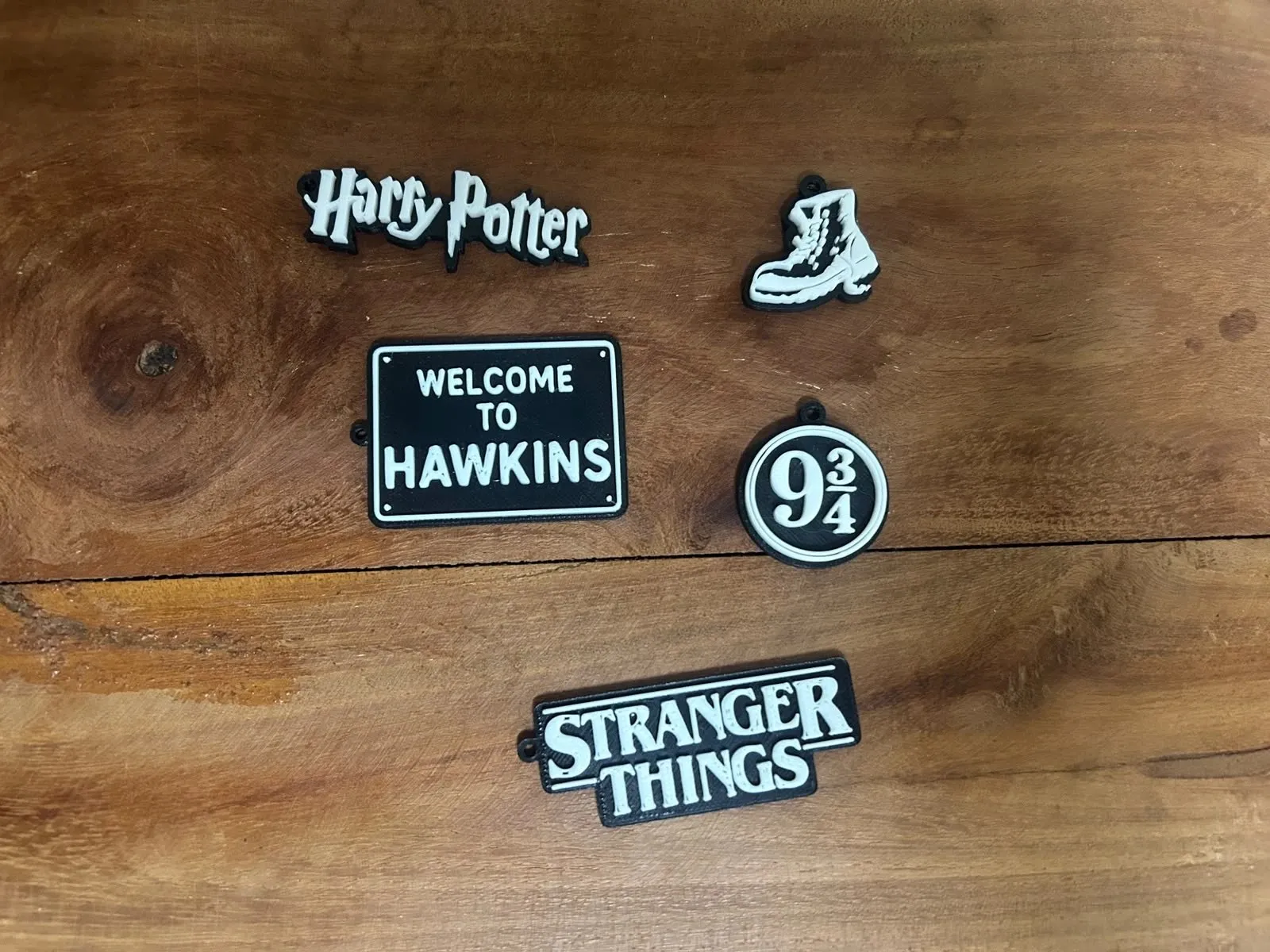 Pop Culture Keychains — Dual-colour PLA